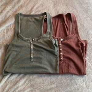 Tank top lot